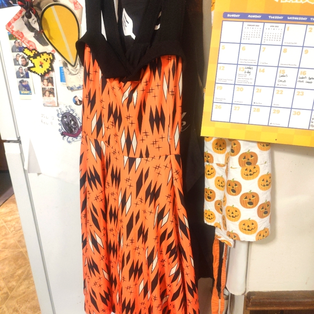 Orange 🧡 beautiful dress